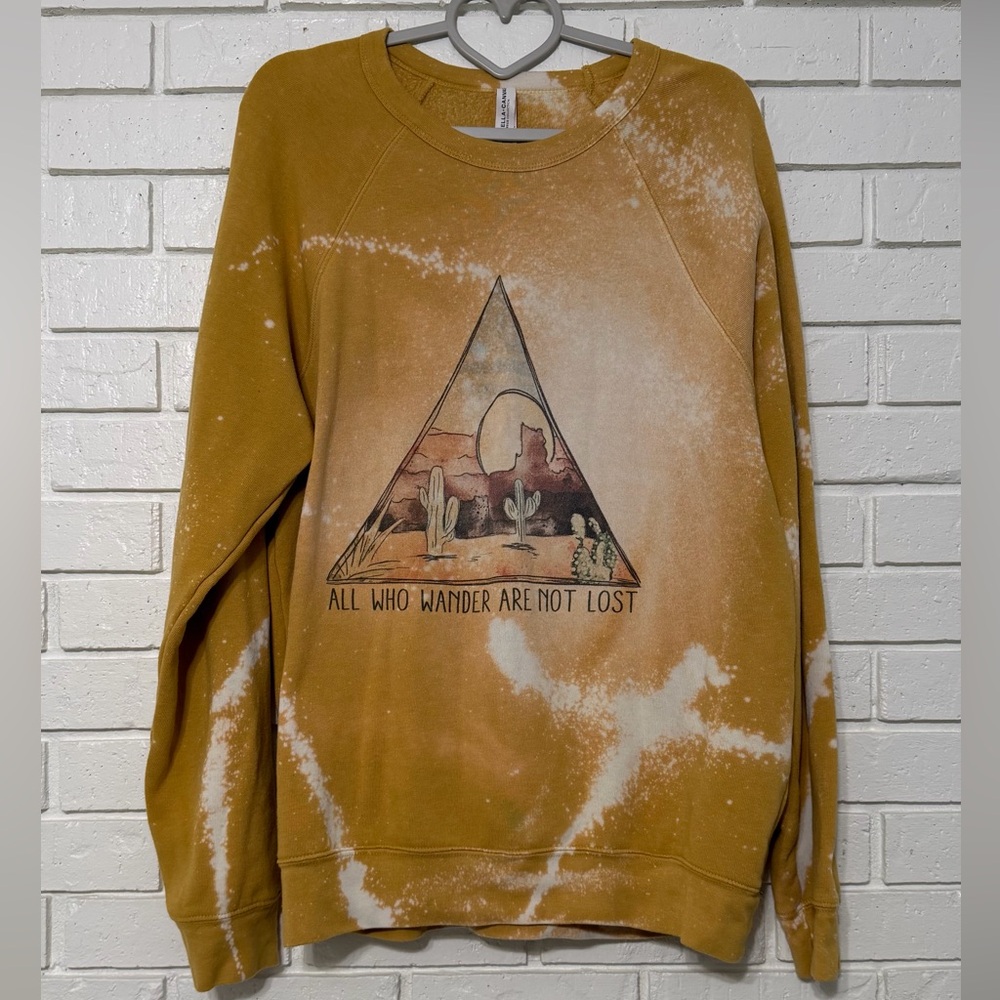 Bella Canvas Fleece Sweatshirt XL Bleach Wash “All Who Wander Are Not Lost”